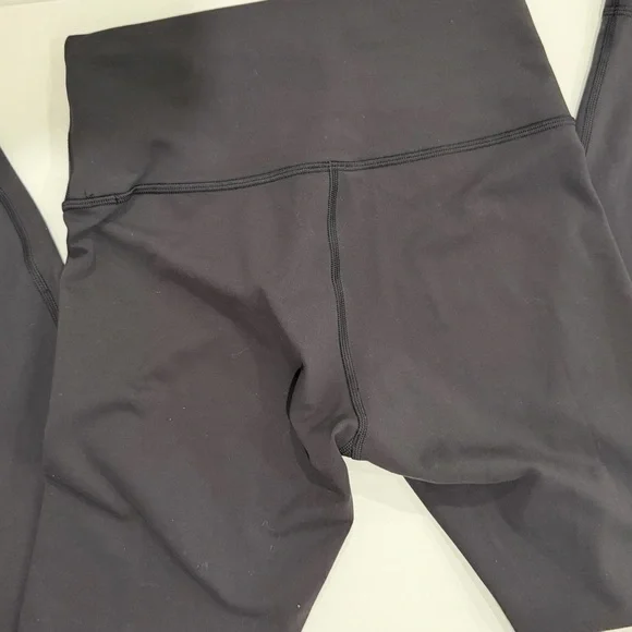 Lululemon Wunder Train High Rise Tight 25” - Picture 3 of 5